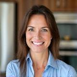 Portrait of Anika Patel, specializing in Nutritional Counseling and Metabolic Health